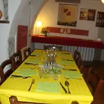 Ecovillaggio Torri Superiore Мини-отель Torri (Florence)